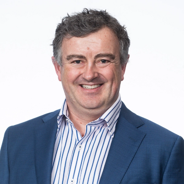 Dr Nicholas Brett
