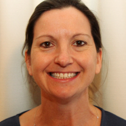 Dr Sarah Lockley